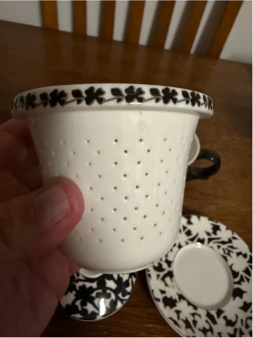 Gracie China by Coastline Imports Tea Mug Infuser Lid Saucer Black White Floral
